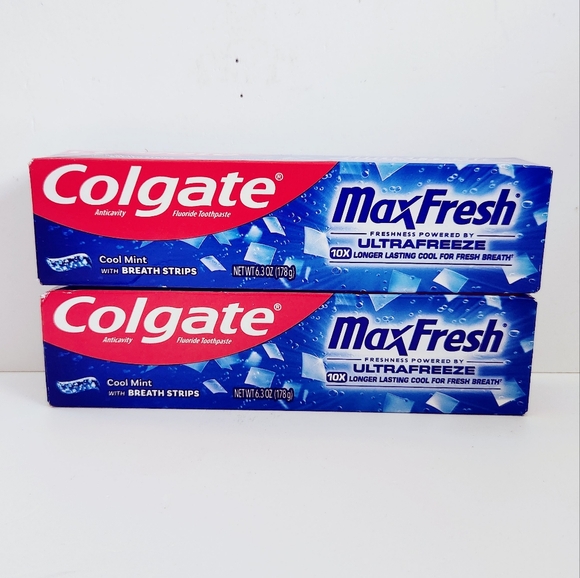 ⭐4/$15 Colgate Max Fresh Whitening Toothpaste with Breath Strips Cool Mint - Picture 1 of 12